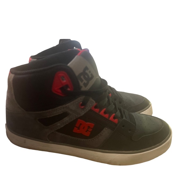 DC mens Men's Pure High Top Wc Skate Shoes Casual Sneakers size 9.5 - Picture 2 of 3